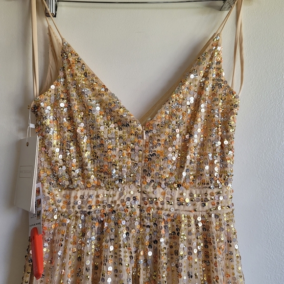 Mac Duggal, Sequined Sleeveless WrapOver A Line Gown, Nude/Gold, Size 8, NWT - Picture 9 of 16